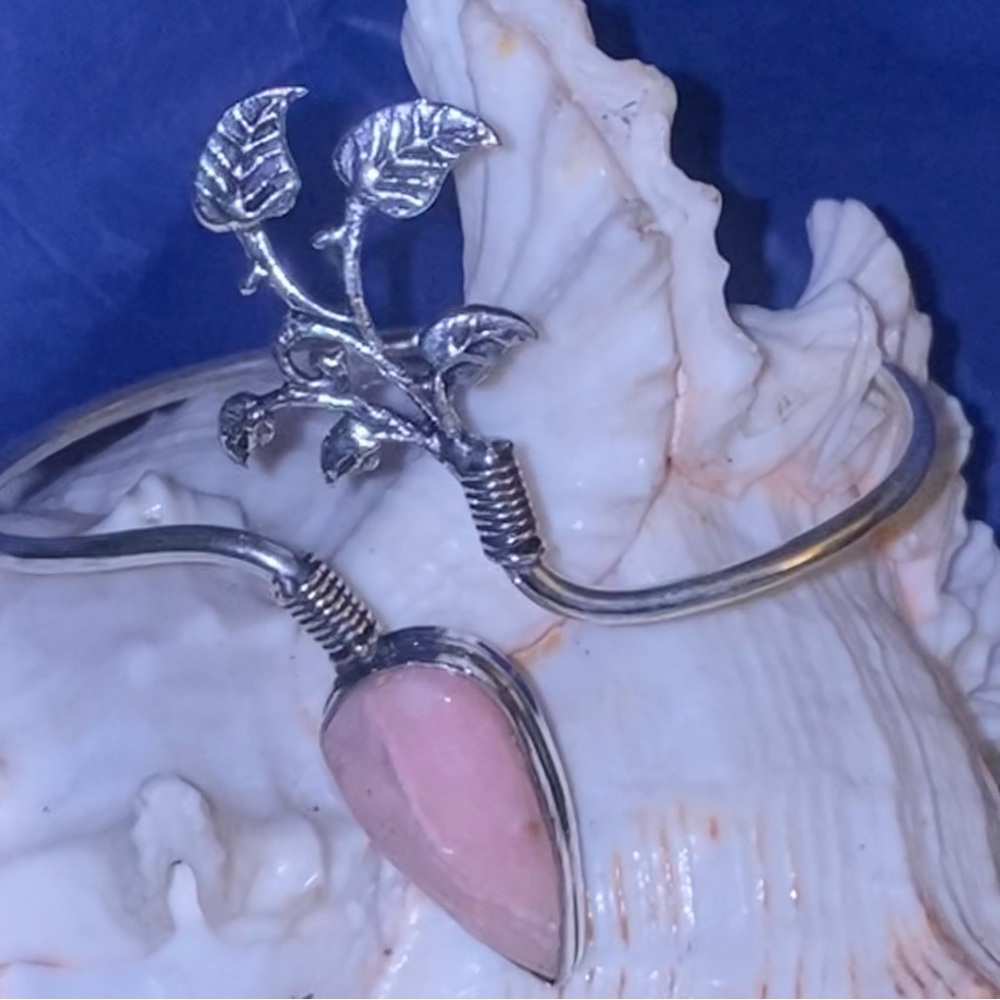 Silver Leaf Cuff Bracelet with Pink Teardrop Stone